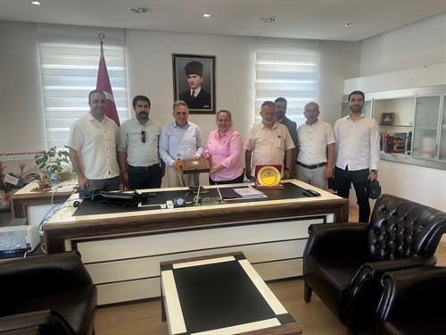 Malatyalılar Derneği Başkanı ve Yönetim Kurulu Üyelerinden Sayın Kaymakamımız Haluk ŞİMŞEK'e ziyaret.